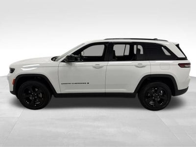 2023 Jeep Grand Cherokee Altitude 4x4