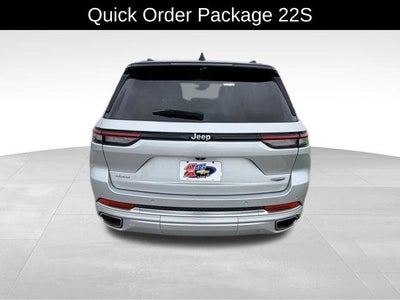 2022 Jeep Grand Cherokee Summit 4x4