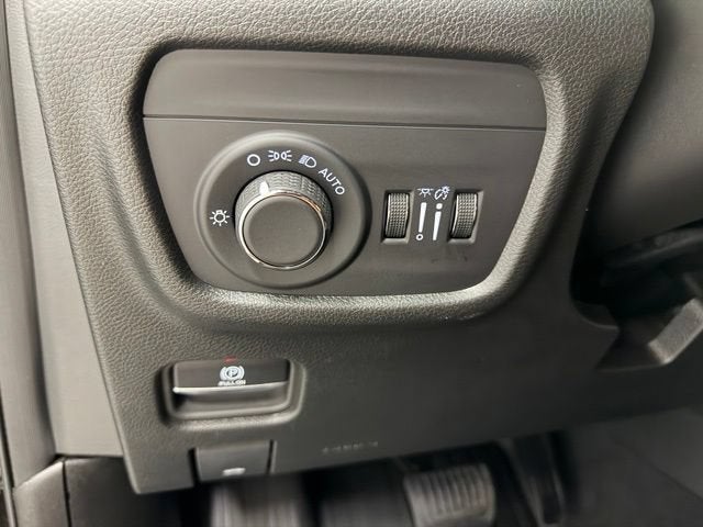 2024 Jeep Grand Cherokee L Altitude 4x4