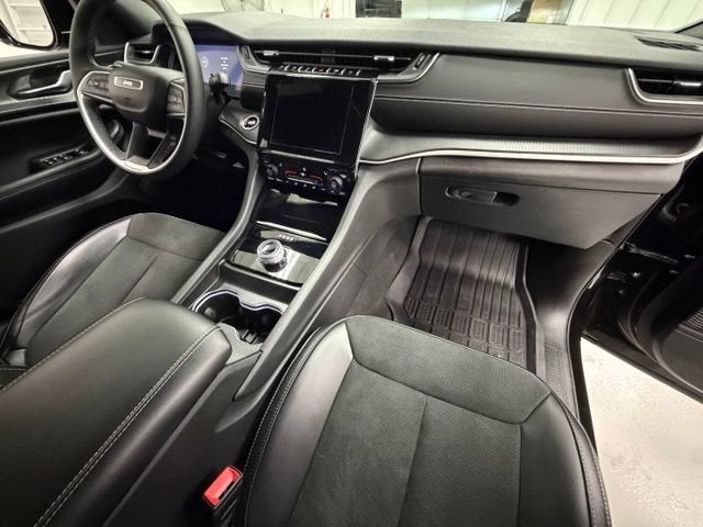 2024 Jeep Grand Cherokee L Altitude 4x4