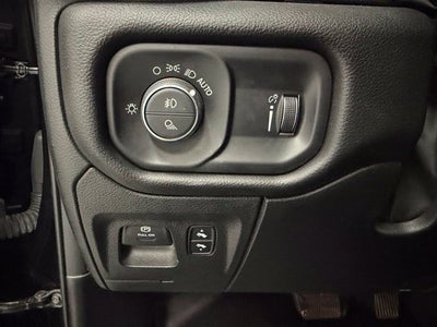 2024 RAM 1500 Big Horn Crew Cab 4x4 5'7" Box