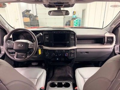 2024 Ford Super Duty F-550 DRW XL