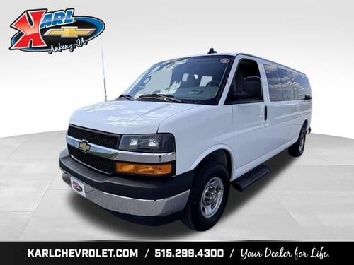 2025 Chevrolet Express Passenger 1LT