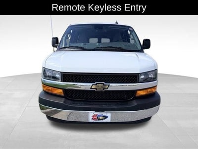 2025 Chevrolet Express Passenger 1LT