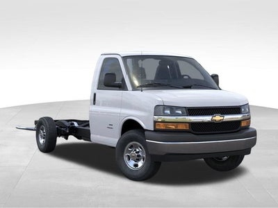 2026 Chevrolet Express Cutaway 3500 1WT