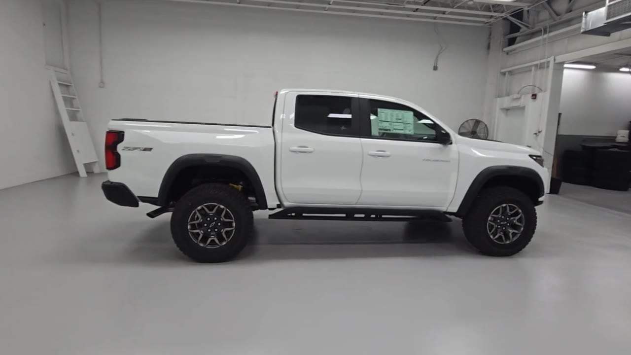 2025 Chevrolet Colorado ZR2
