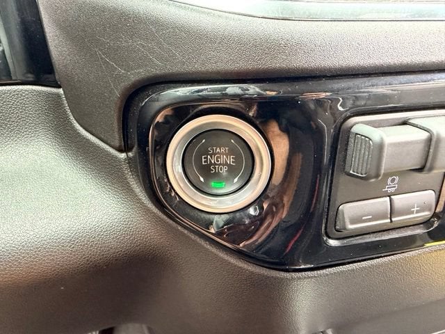 2025 Chevrolet Silverado 1500 LTZ - Photo 14