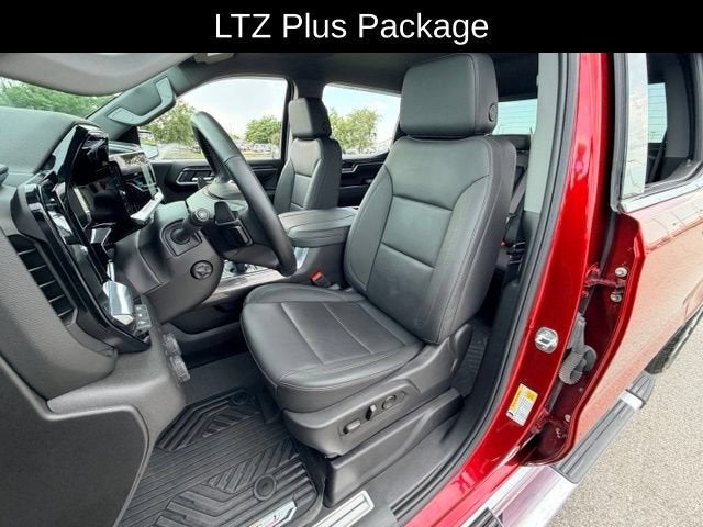 2025 Chevrolet Silverado 1500 LTZ - Photo 8