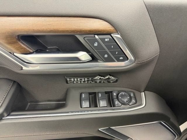 2025 Chevrolet Silverado 1500 High Country