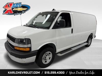 2025 Chevrolet Express Cargo WT