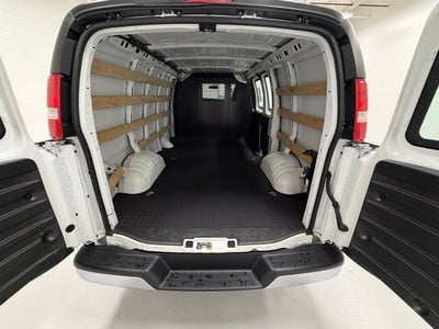 2025 Chevrolet Express Cargo WT