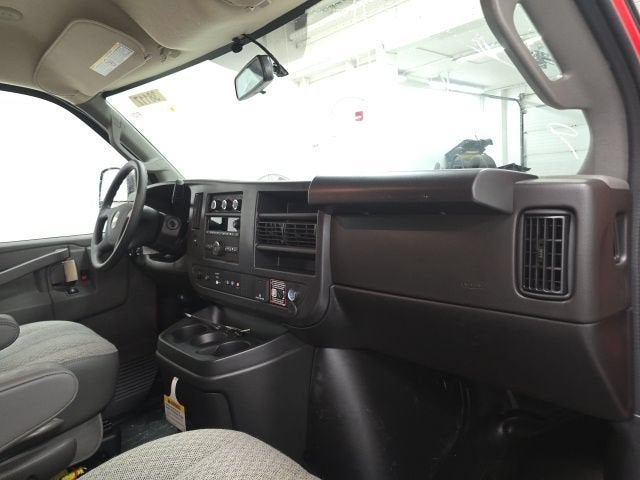 2026 Chevrolet Express Cargo 1WT