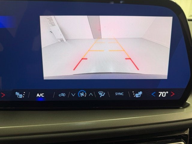2025 Chevrolet Traverse LT - Photo 13