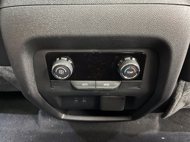 2027 Chevrolet Traverse Z71 - Photo 21