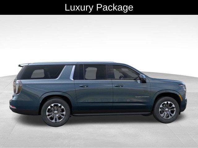 2027 Chevrolet Suburban LT - Photo 6