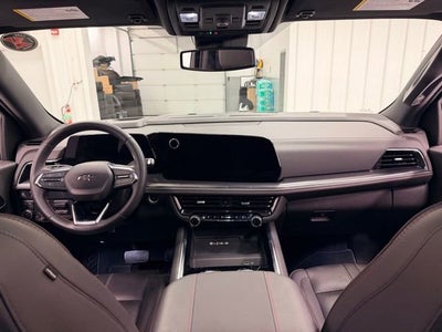 2025 Chevrolet Suburban RST