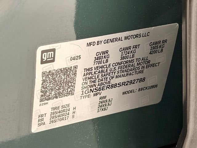 2025 Chevrolet Suburban RST