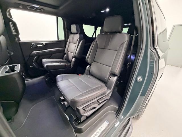 2025 Chevrolet Suburban RST