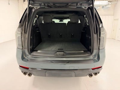 2025 Chevrolet Suburban RST