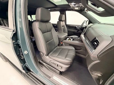 2025 Chevrolet Suburban RST