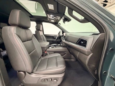 2025 Chevrolet Suburban RST