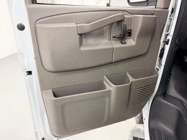2025 GMC Savana Cargo Work Van