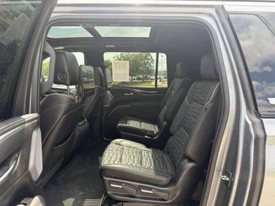 2022 Cadillac Escalade ESV Sport Platinum