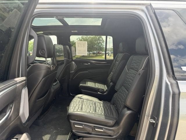 2022 Cadillac Escalade ESV Sport Platinum