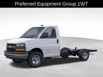 2026 Chevrolet Express Cutaway 3500 1WT