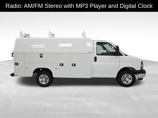 2026 Chevrolet Express Cutaway 3500 1WT