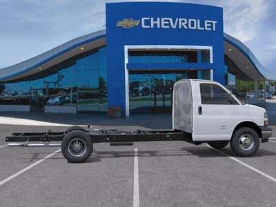 2025 Chevrolet Express Cutaway 3500 1WT