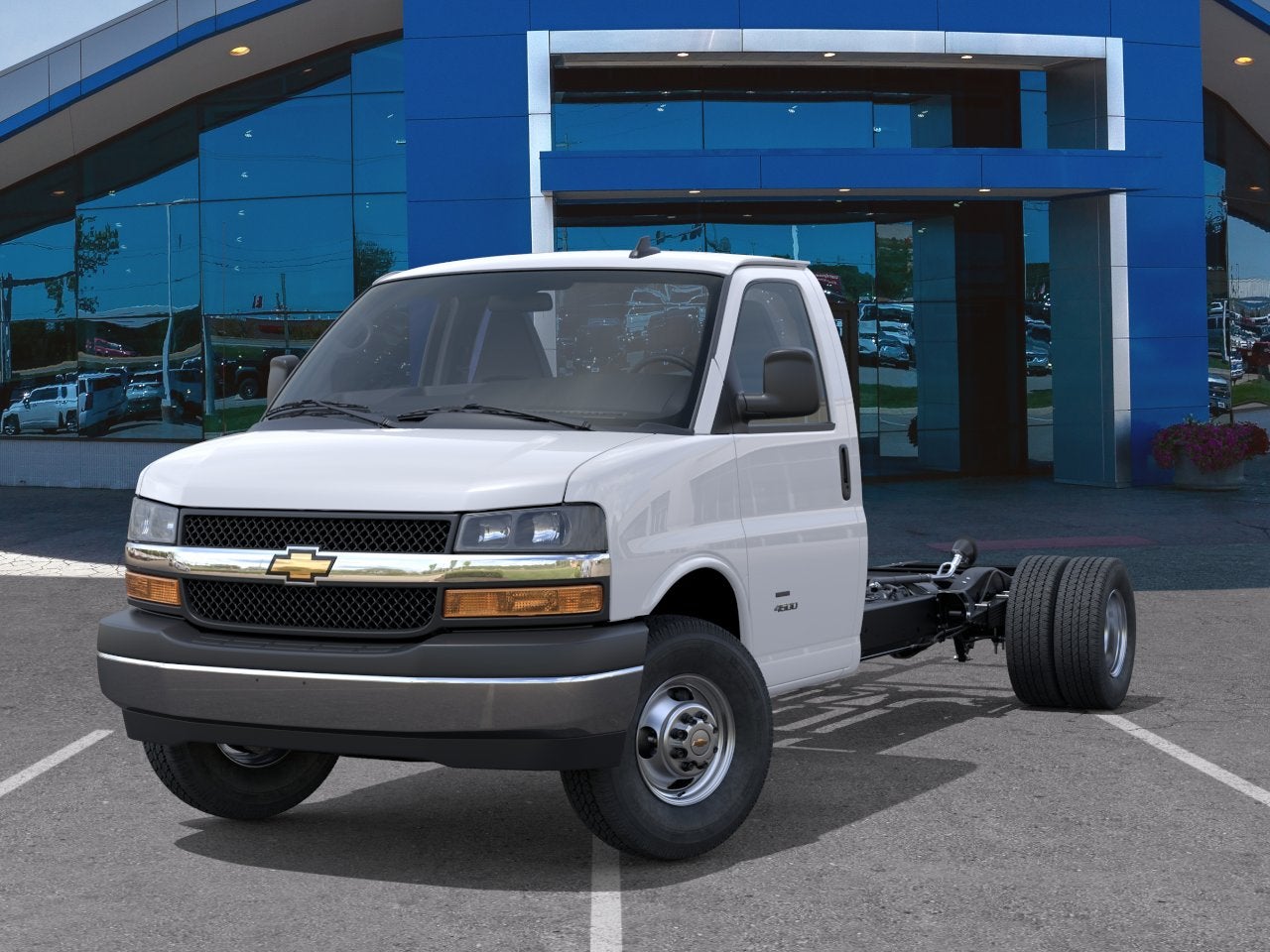 2025 Chevrolet Express Cutaway 3500 1WT