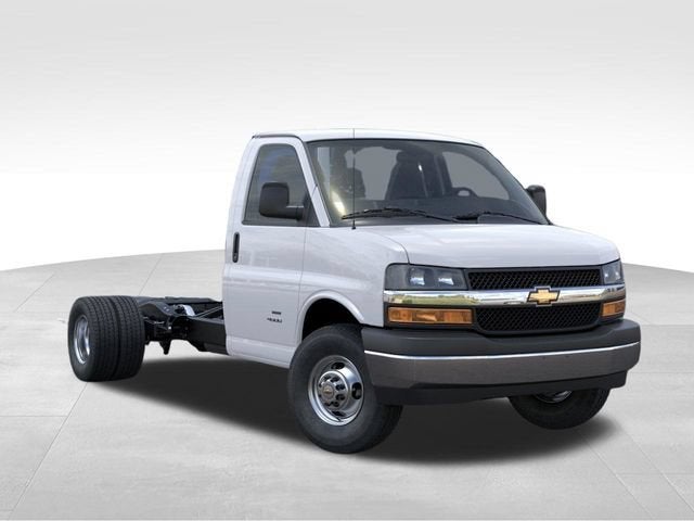 2026 Chevrolet Express Cutaway 4500 2WT