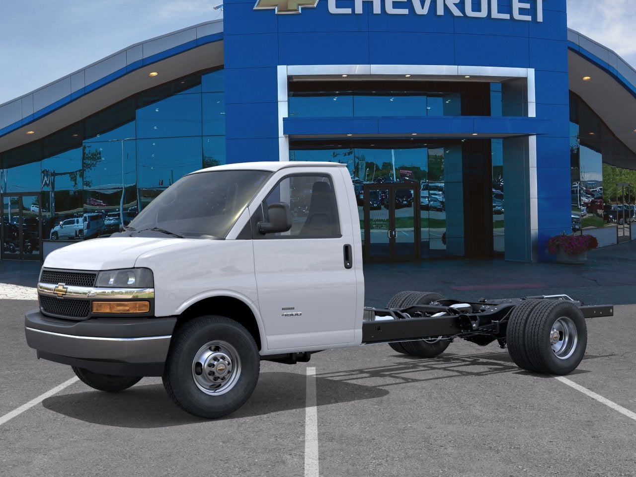 2026 Chevrolet Express Cutaway 4500 2WT