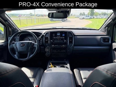 2021 Nissan TITAN Crew Cab PRO-4X 4x4