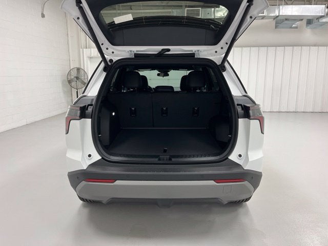 2027 Chevrolet Equinox LT - Photo 20
