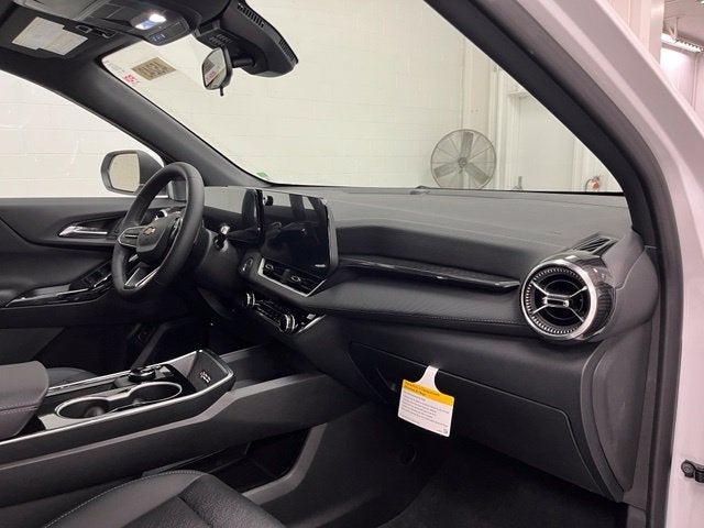 2027 Chevrolet Equinox LT - Photo 23