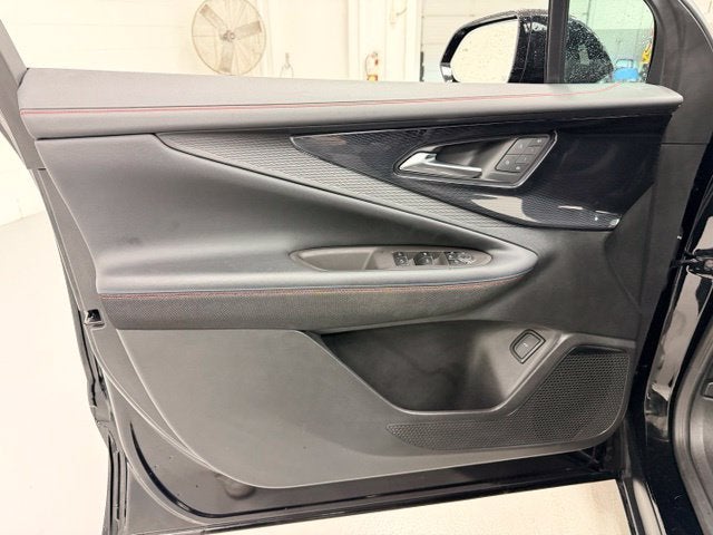 2024 Chevrolet Blazer EV RS - Photo 17