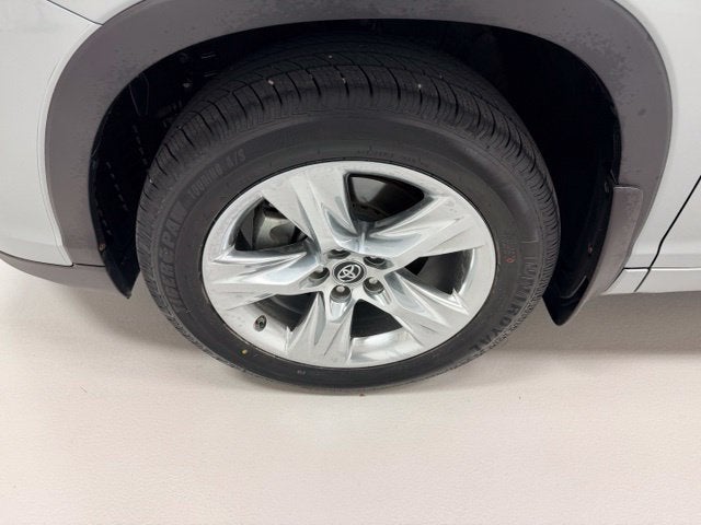 2019 Toyota Highlander Limited - Photo 17