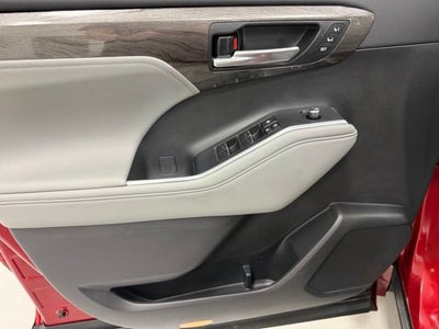 2024 Toyota Highlander Platinum