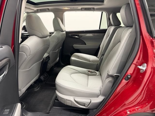 2024 Toyota Highlander Platinum