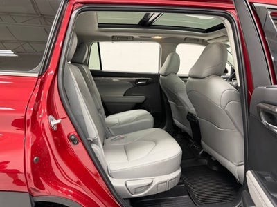 2024 Toyota Highlander Platinum