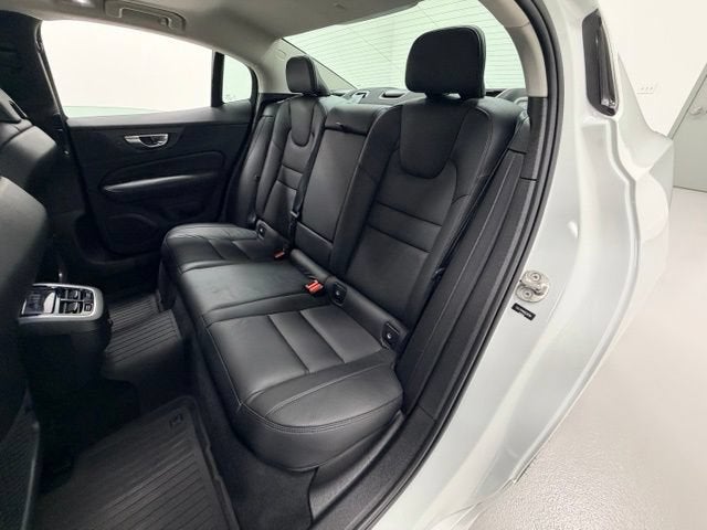 2024 Volvo S60 Ultimate Dark Theme