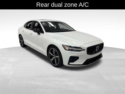 2024 Volvo S60 Ultimate Dark Theme