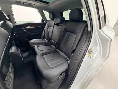 2023 Audi Q5 S line Premium