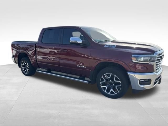 2025 RAM 1500 Laramie Crew Cab 4x4 5'7" Box