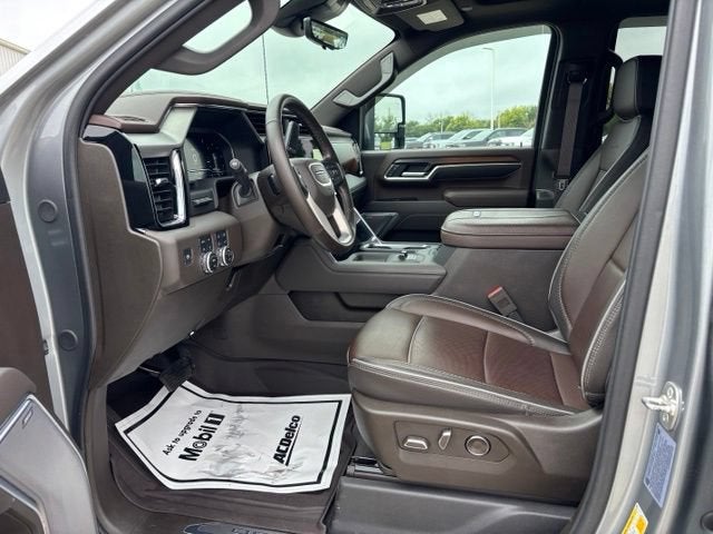 2025 GMC Sierra 3500 HD Denali