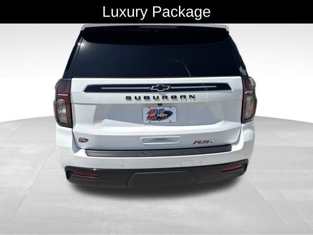 2023 Chevrolet Suburban RST