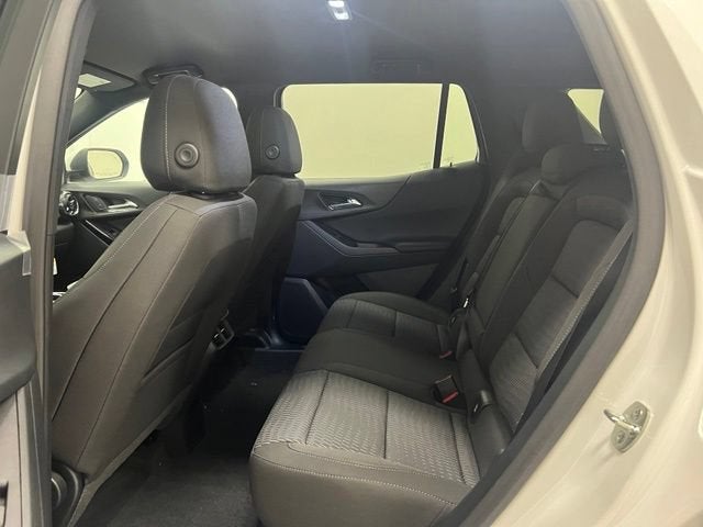 2027 Chevrolet Equinox LT - Photo 15