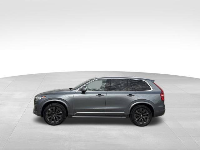 2020 Volvo XC90 T5 Momentum 7 Passenger